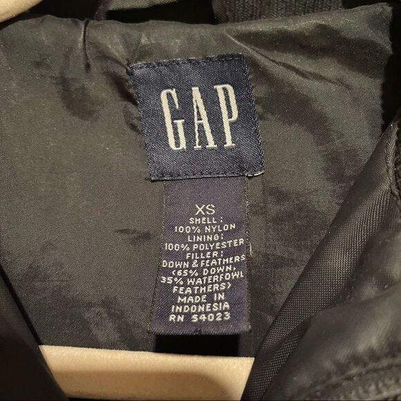Vintage GAP 1990’s Black Quilted Zip Up Down Feather Puffer Warm Jacket Sz XS - Picture 3 of 10